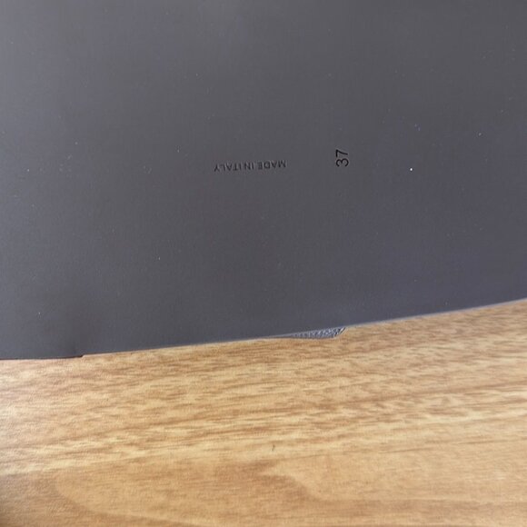 Slippers - Picture 9 of 9